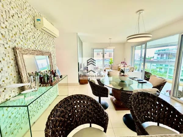 Apartamento Alto Padrão na Enseada!!! 4 Dormitórios