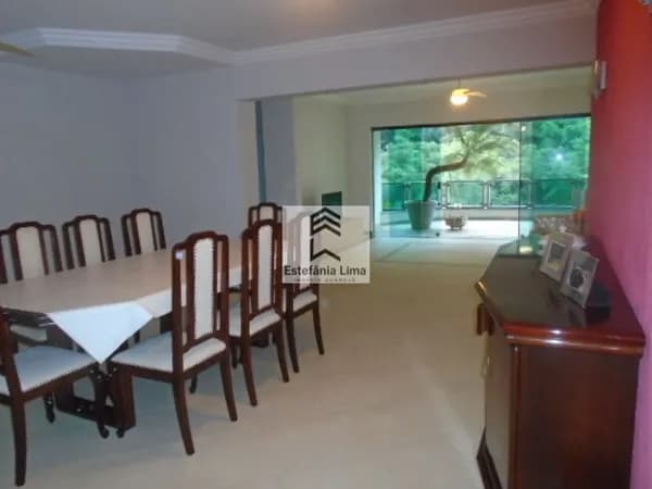Apartamento Reformado em Pitangueiras!!! 3 Suítes