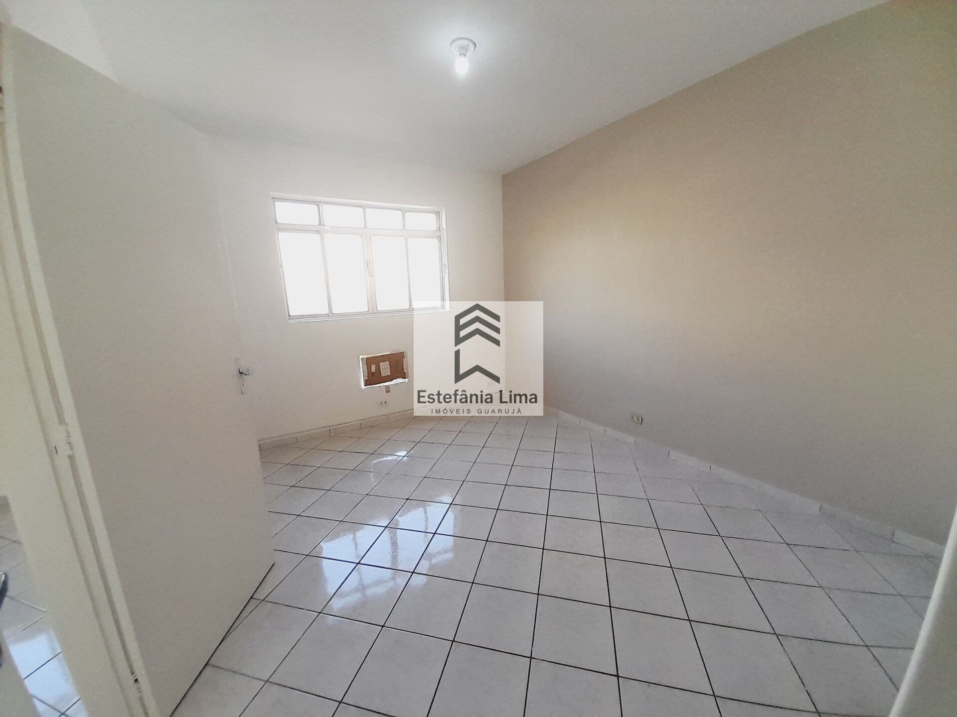 SALA COMERCIAL EM PITANGUEIRAS