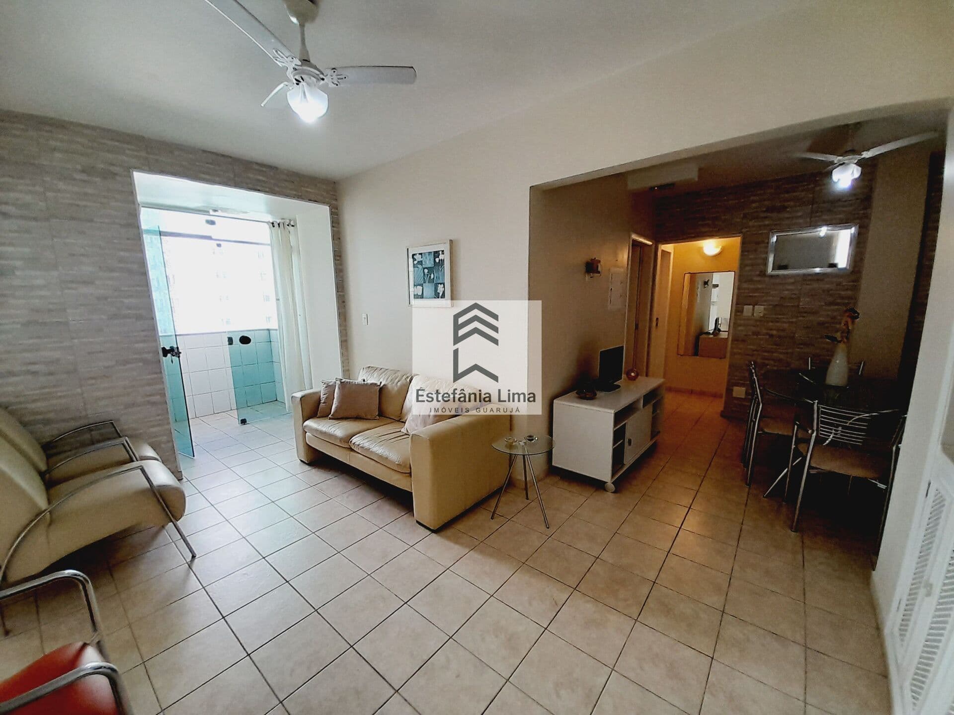 Apartamento em Pitangueiras 2 Dormitórios