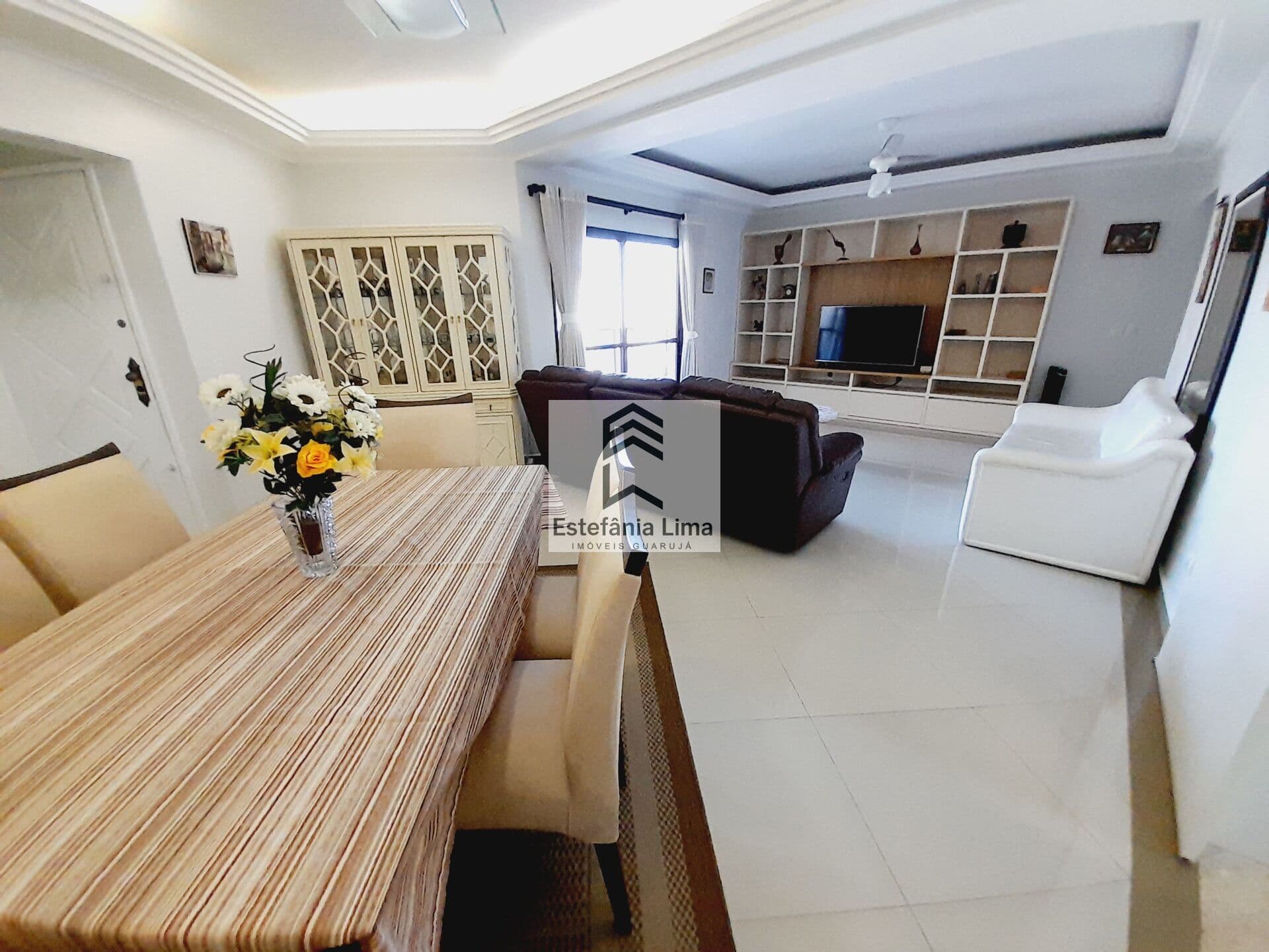 Apartamento Reformado em Pitangueiras!!! 3 Suítes