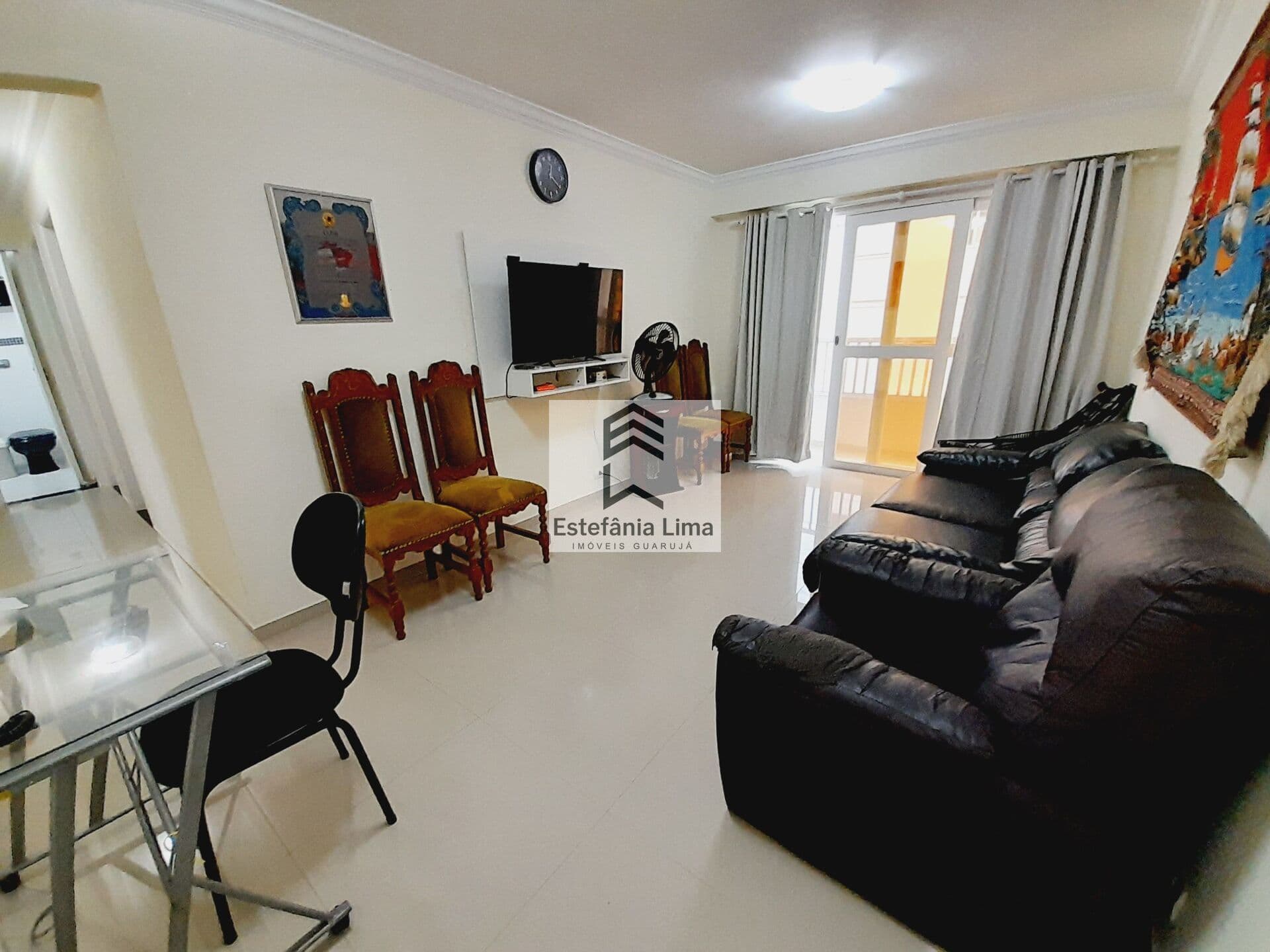 Apartamento Reformado em Pitangueiras com Vista ao Mar