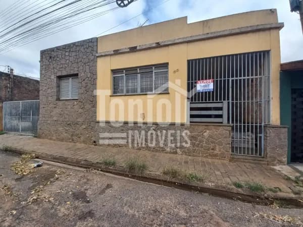 Casa à Venda na Região Central em Bebedouro SP