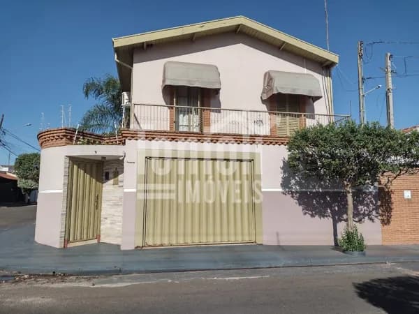 Casa à Venda na região central em Bebedouro SP