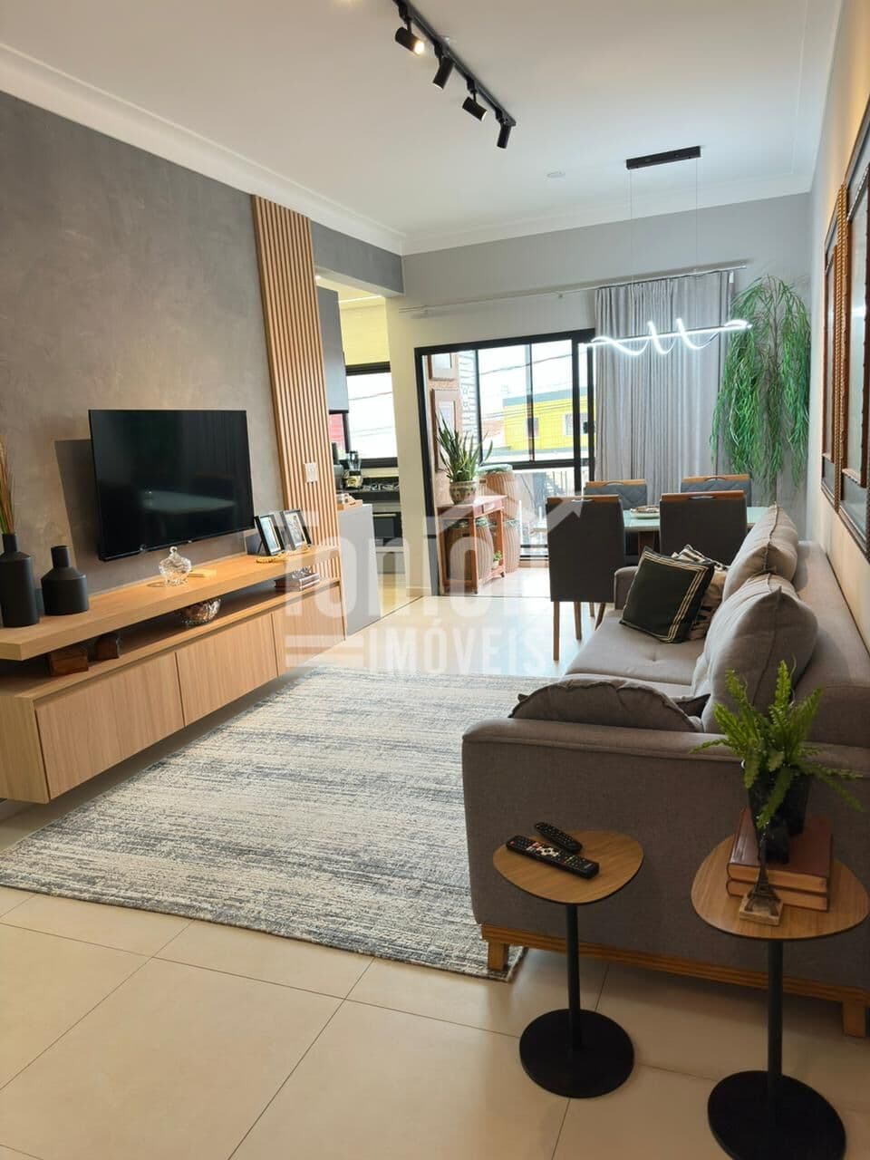 Apartamento Padrão Edifício Araucária