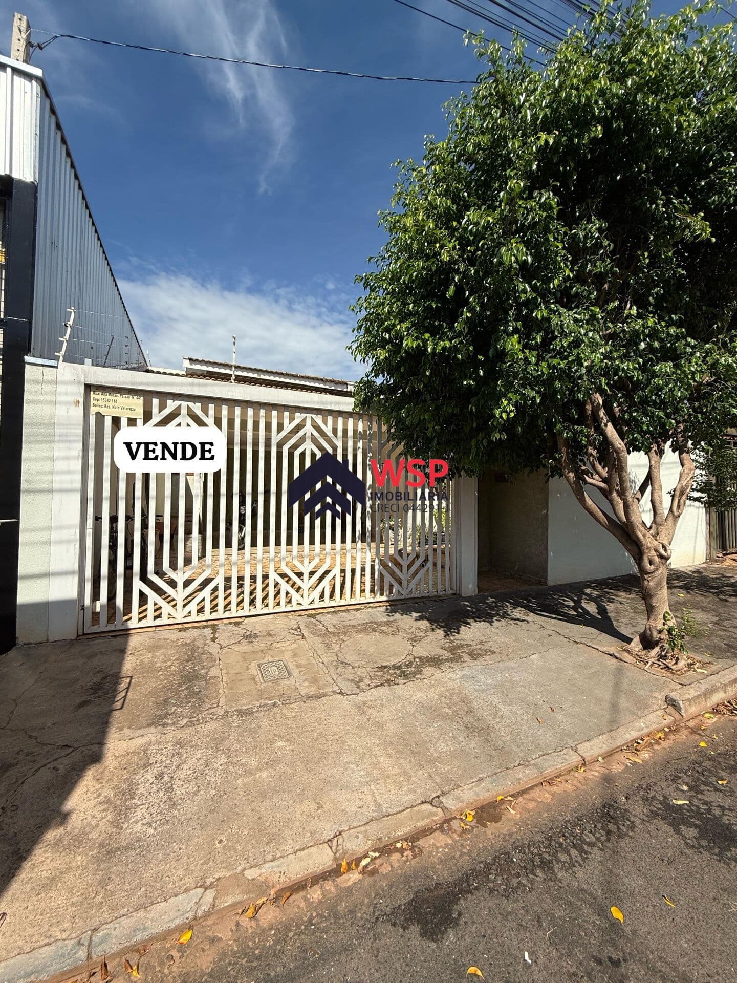 Casa à Venda