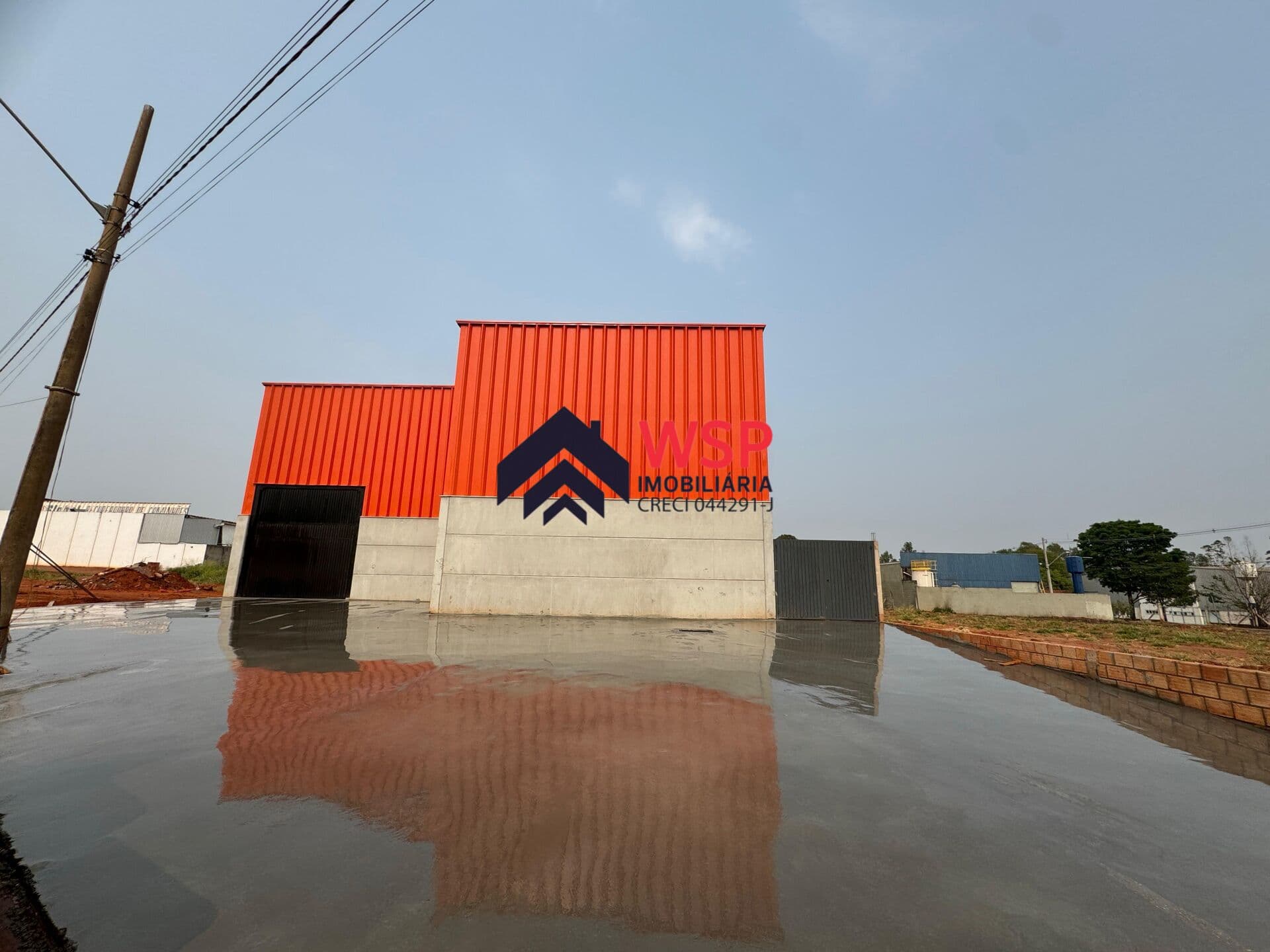 Vendo e alugo Barracão Industrial / Comercial