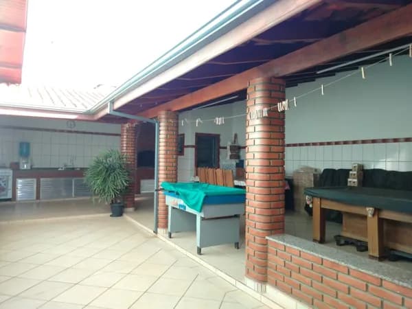 Casa à venda no bairro Centro em Socorro/SP
