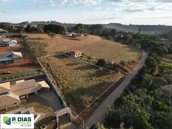 🌿 Terreno Perfeito para Formação de Chácara em Pinhalzinho-SP 🌿