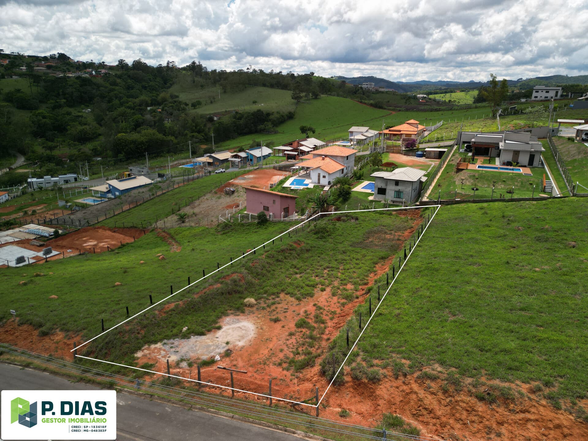 Terreno em Loteamento Residencial em Pinhalzinho/SP – Excelente Oportunidade no Interior Paulista