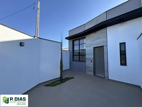 Casa nova com excelente padrão de acabamento em Socorro, Interior de São Paulo