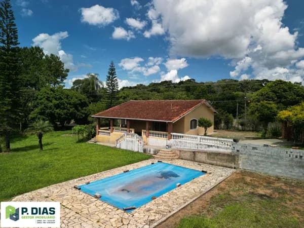 🏡 Chácara Colonial no Interior de São Paulo, em Meio a Muito Verde – Pinhalzinho - SP