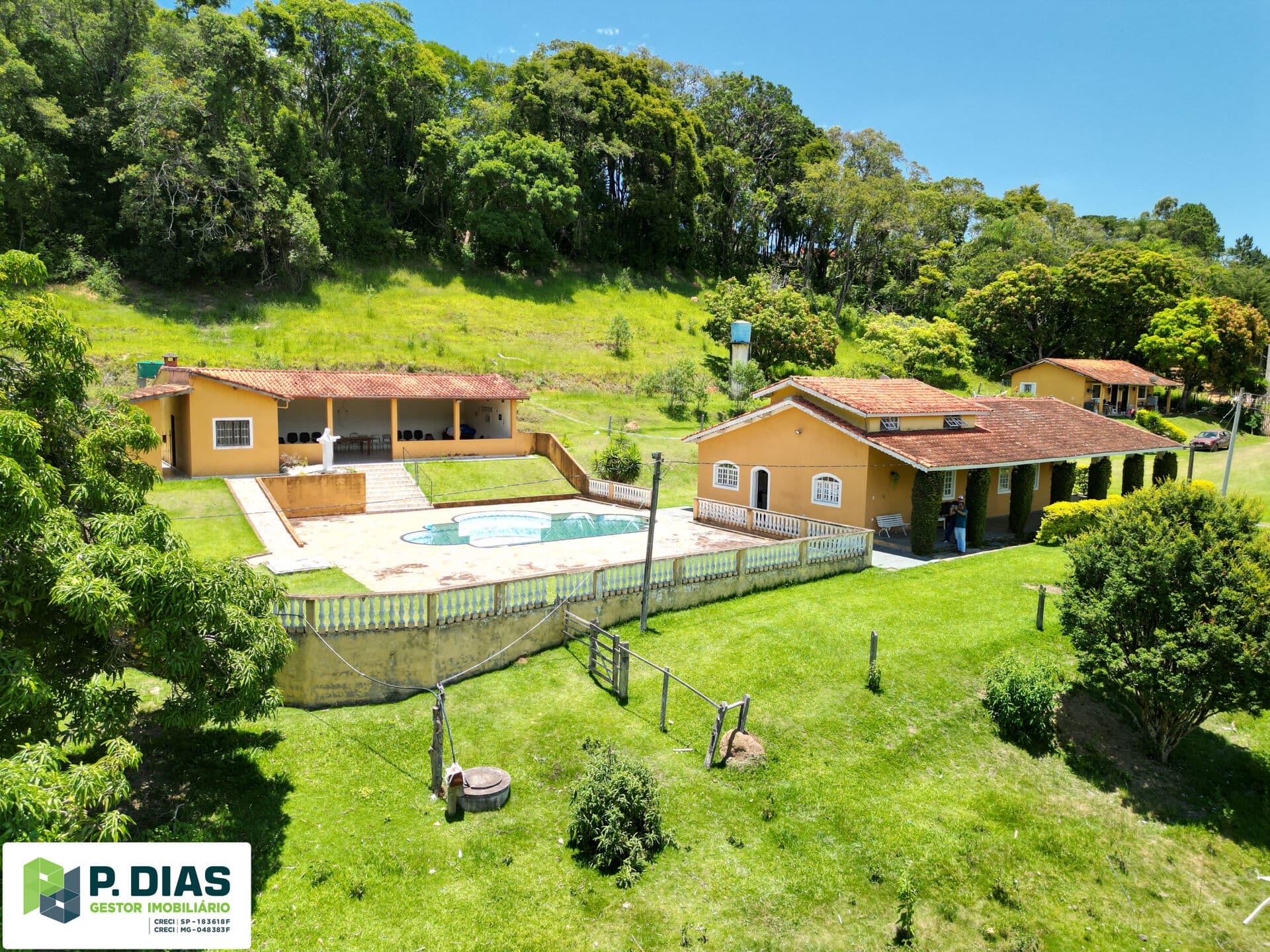 🌿 Encanto e Tradição: Chácara Estilo Colonial com Perfil de Sítio em Pinhalzinho-SP
