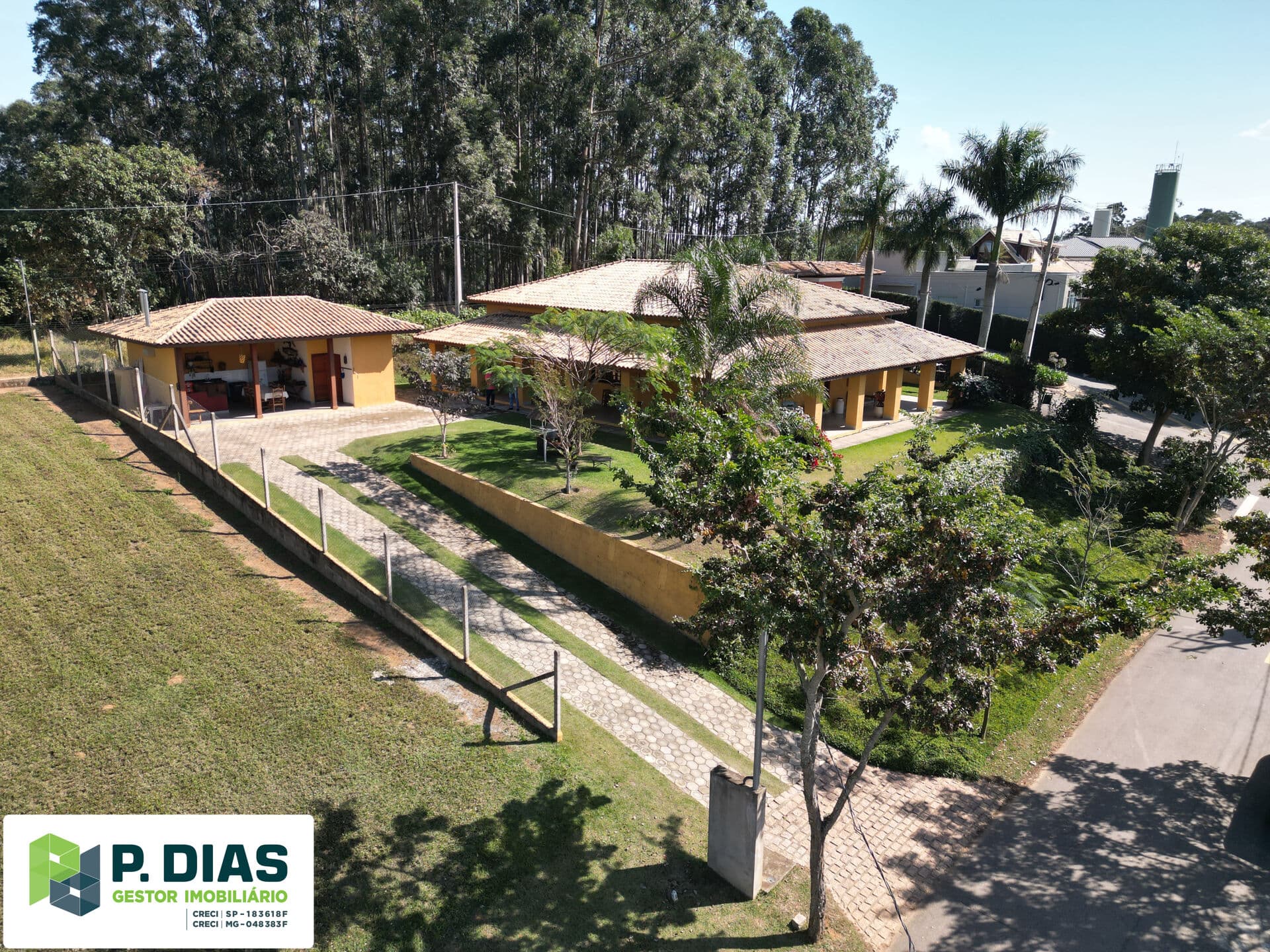 Linda Casa de Campo estilo casa de fazenda em Pinhalzinho, Interior de São Paulo