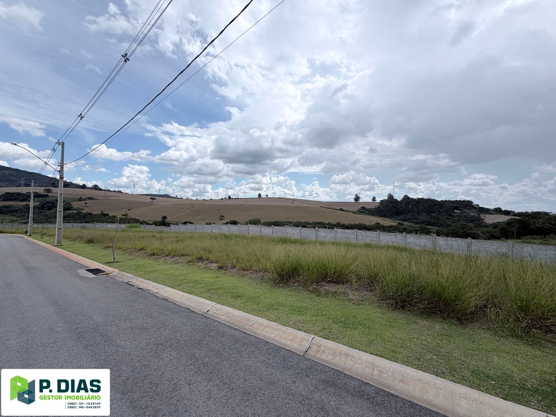 Oportunidade Única: Terreno Plano em Condomínio Exclusivo - Bragança Paulista