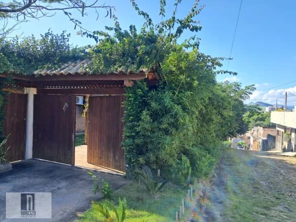 Casa em Itaperuna - Cidade Nova