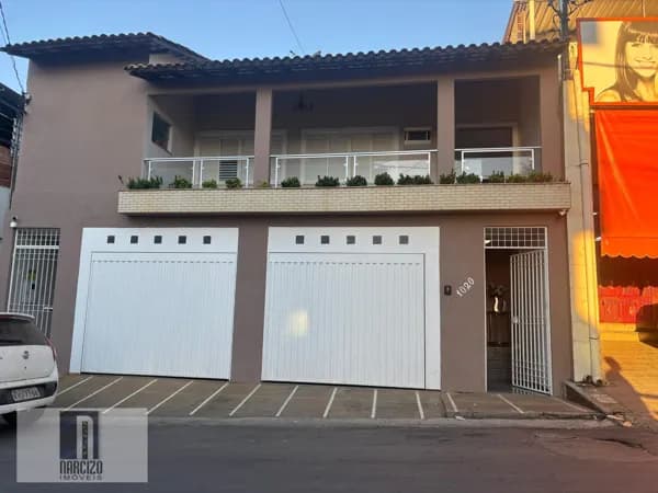 Casa em Itaperuna - Governador Roberto Silveira