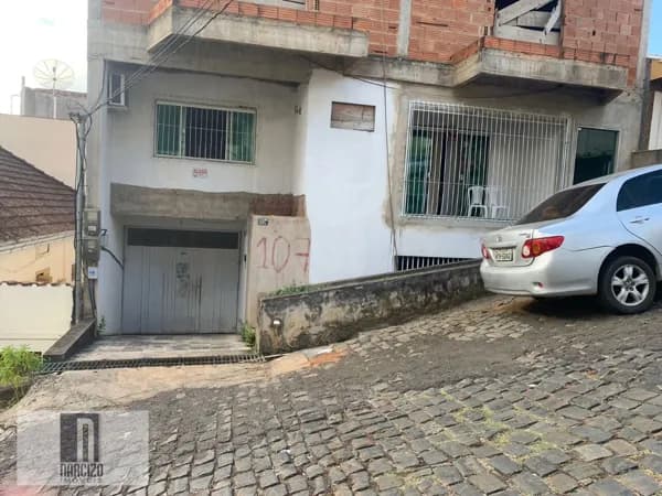 Casa em Itaperuna - Centro