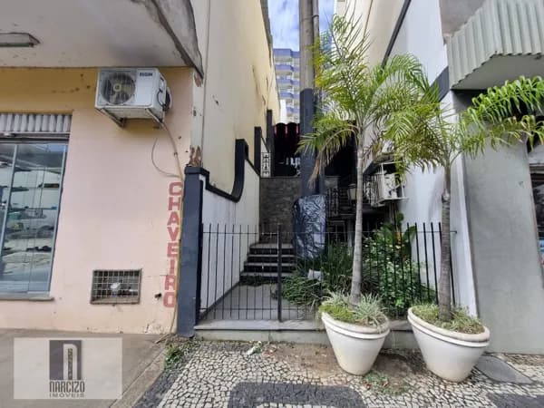 Sala/Conjunto em Itaperuna - Centro