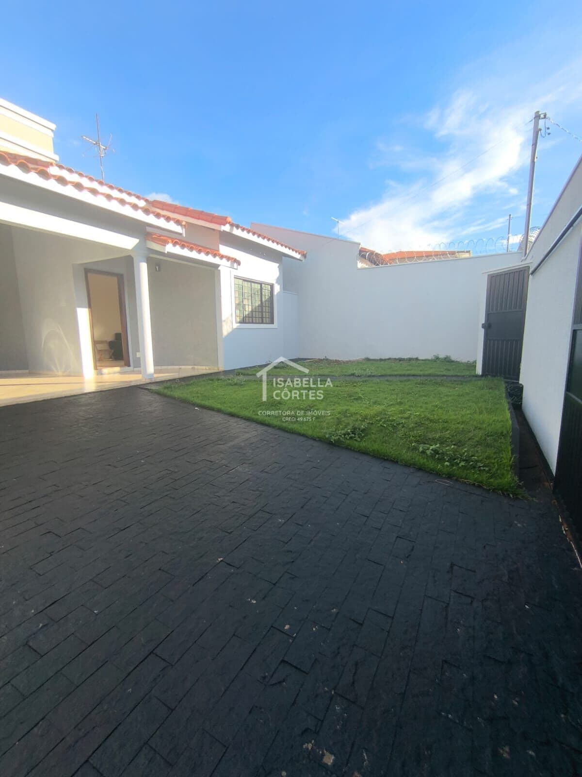 Casa à venda localizada no bairro Dona Diva em Patrocínio/MG