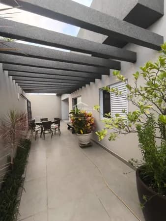 Casa à venda localizada no bairro Belvedere em Patrocínio/MG