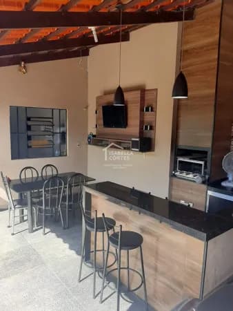 Casa à venda localizada no bairro Marciano Brandão em Patrocínio/MG