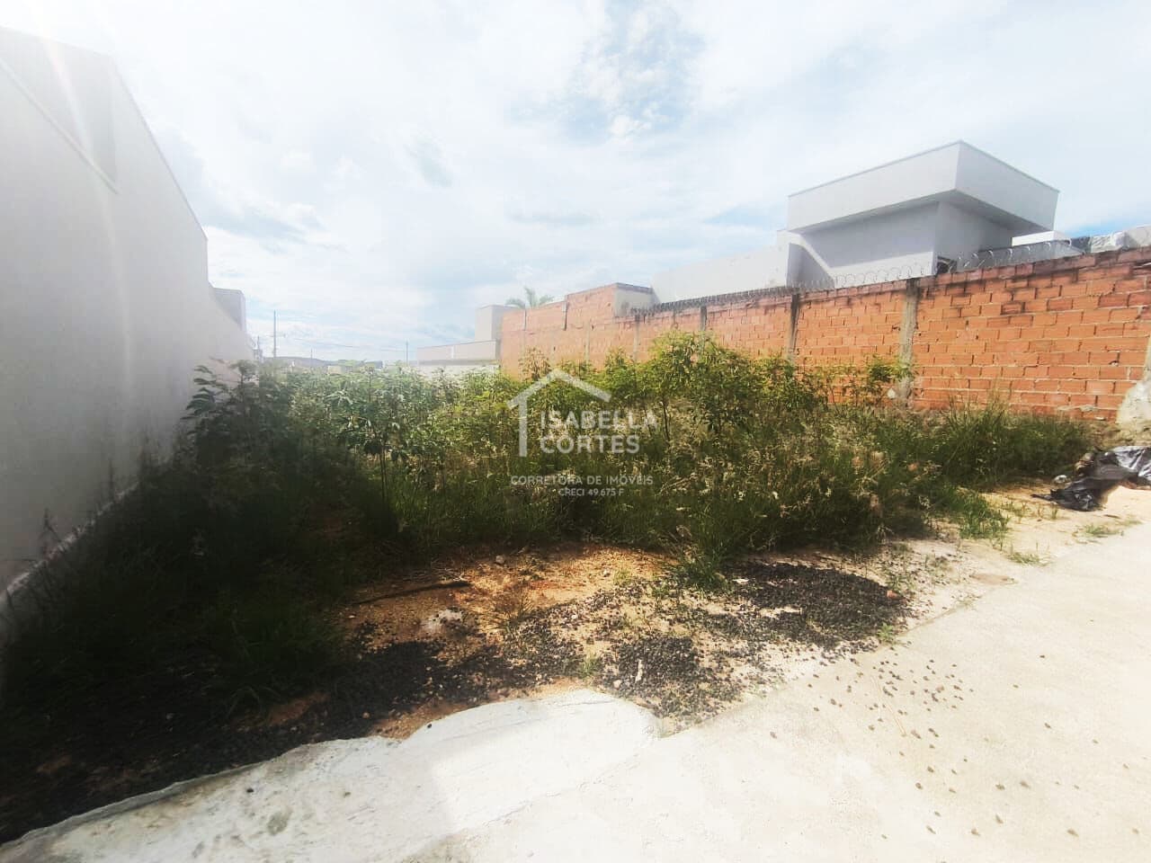 Terreno à venda no bairro Morada Nova em Patrocínio/MG.