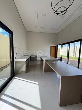 Casa à venda localizada no bairro Belvedere em Patrocínio/MG