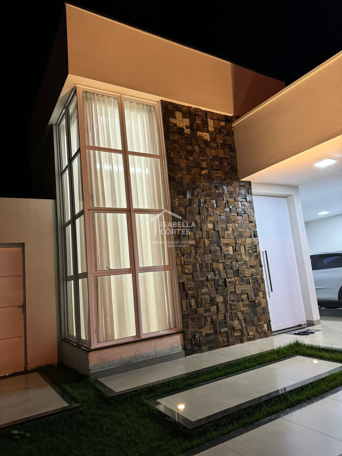 Casa à venda localizada no bairro Dona Diva em Patrocínio / MG