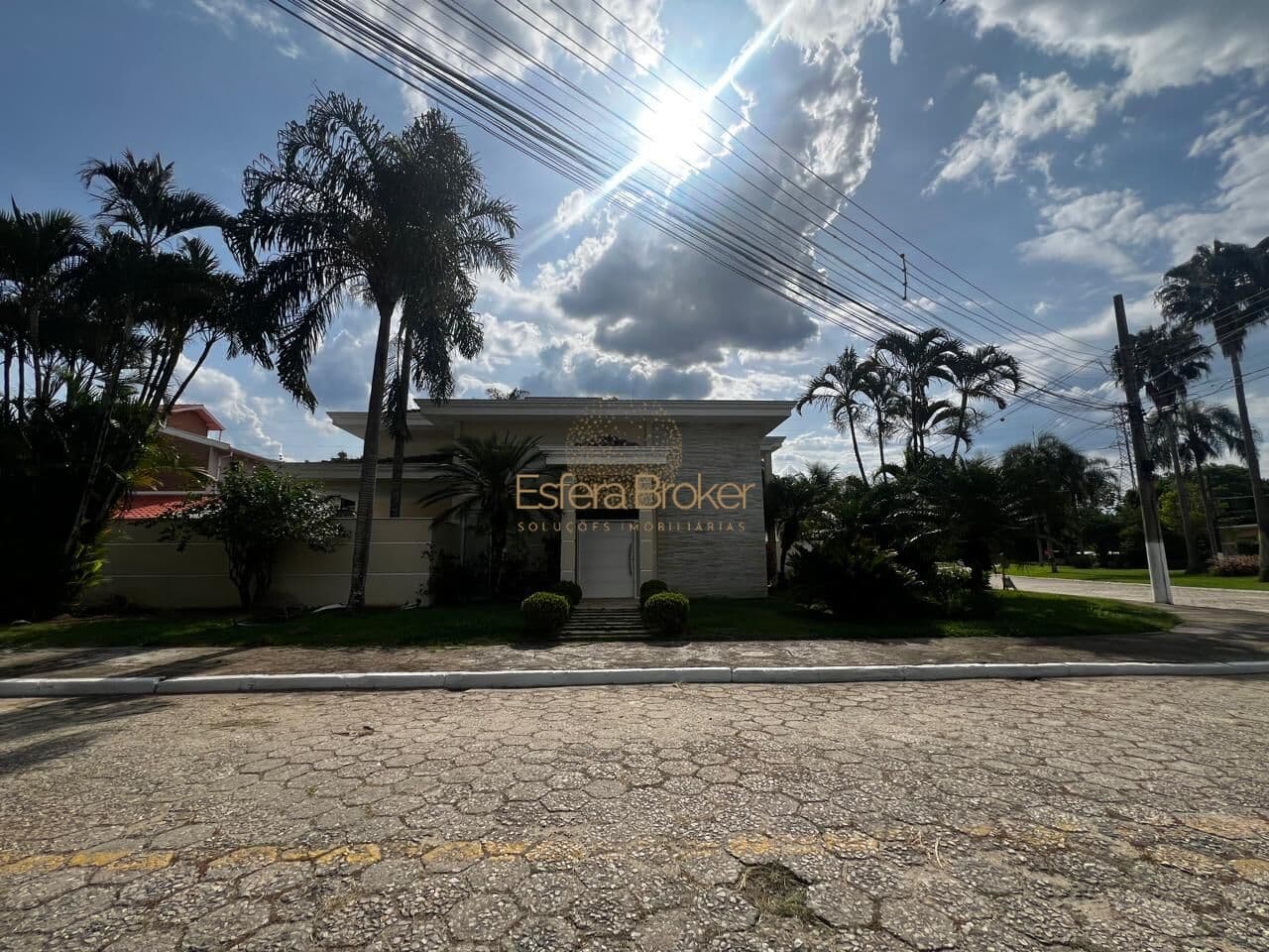 Casa disponível para venda no bairro Condomínio Esplanada do Sol - São José dos Campos/SP