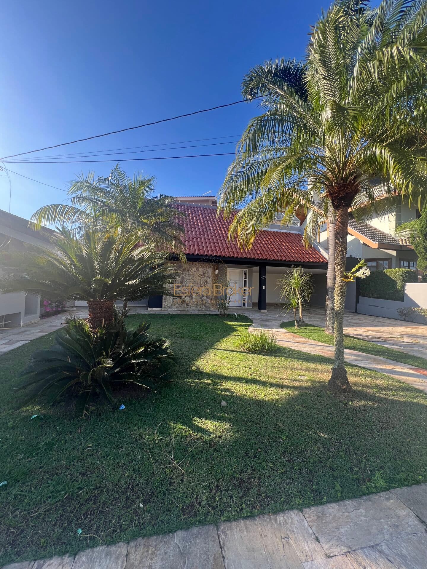 Casa disponível para locação no bairro Condomínio Esplanada do Sol - São José dos Campos/SP