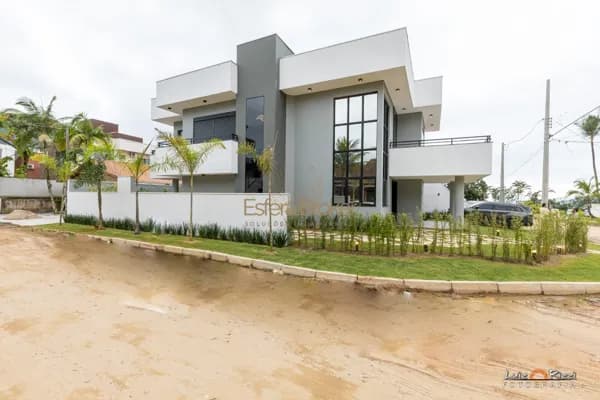 Casa disponível para venda no bairro Lagoinha - Ubatuba/SP