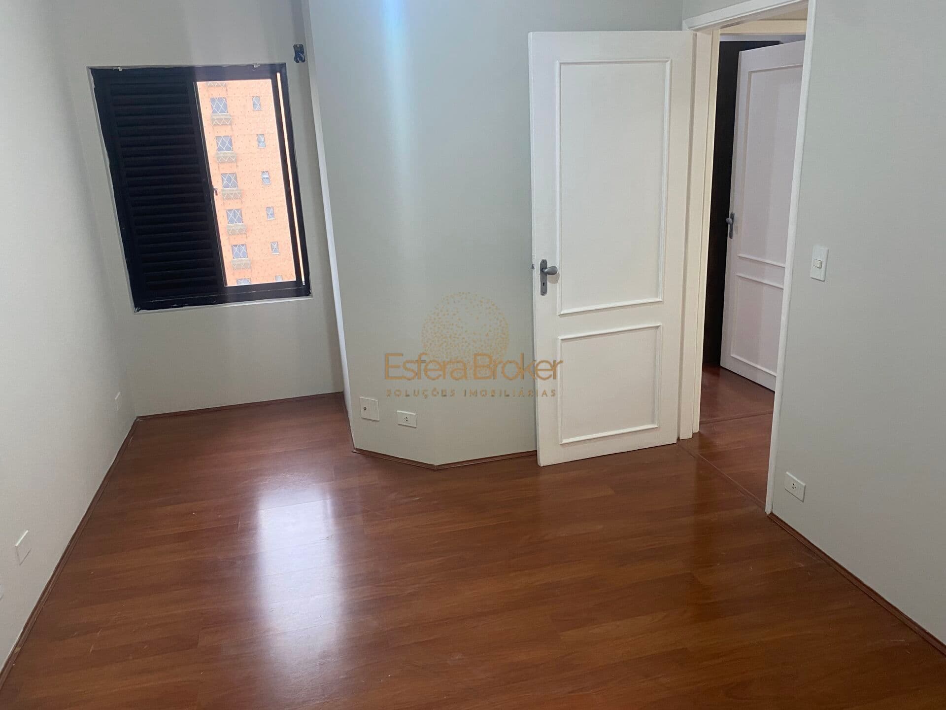 Apartamento disponível para venda no bairro Alphaville Centro Industrial e Empresarial/Alphaville. - Barueri/SP