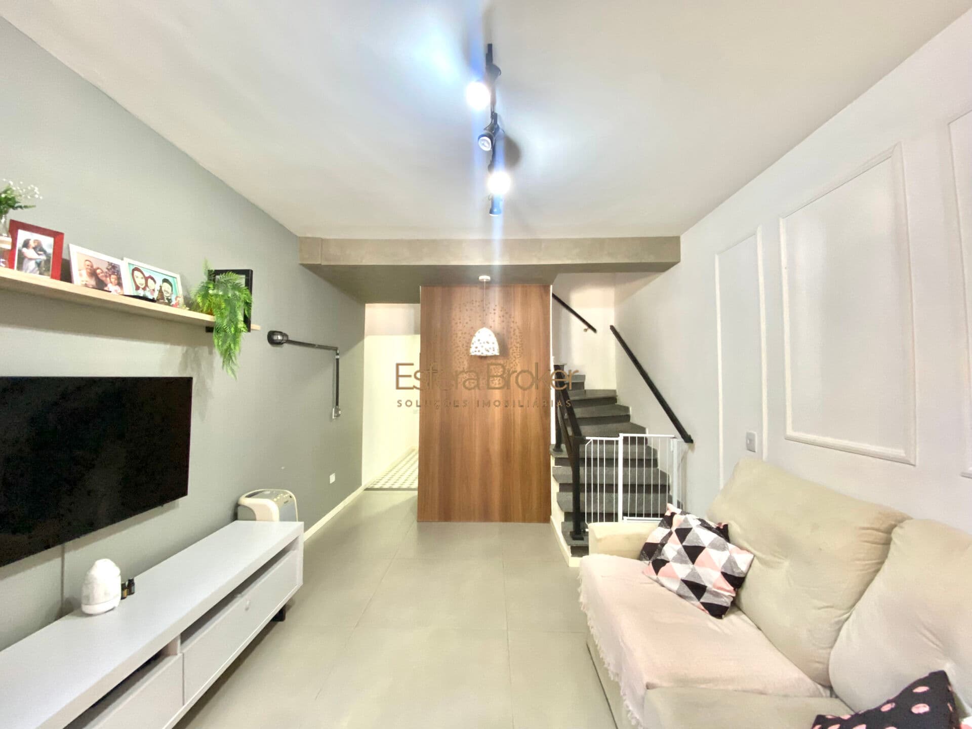 Casa disponível para venda no bairro Jardim Jacinto - Jacareí/SP