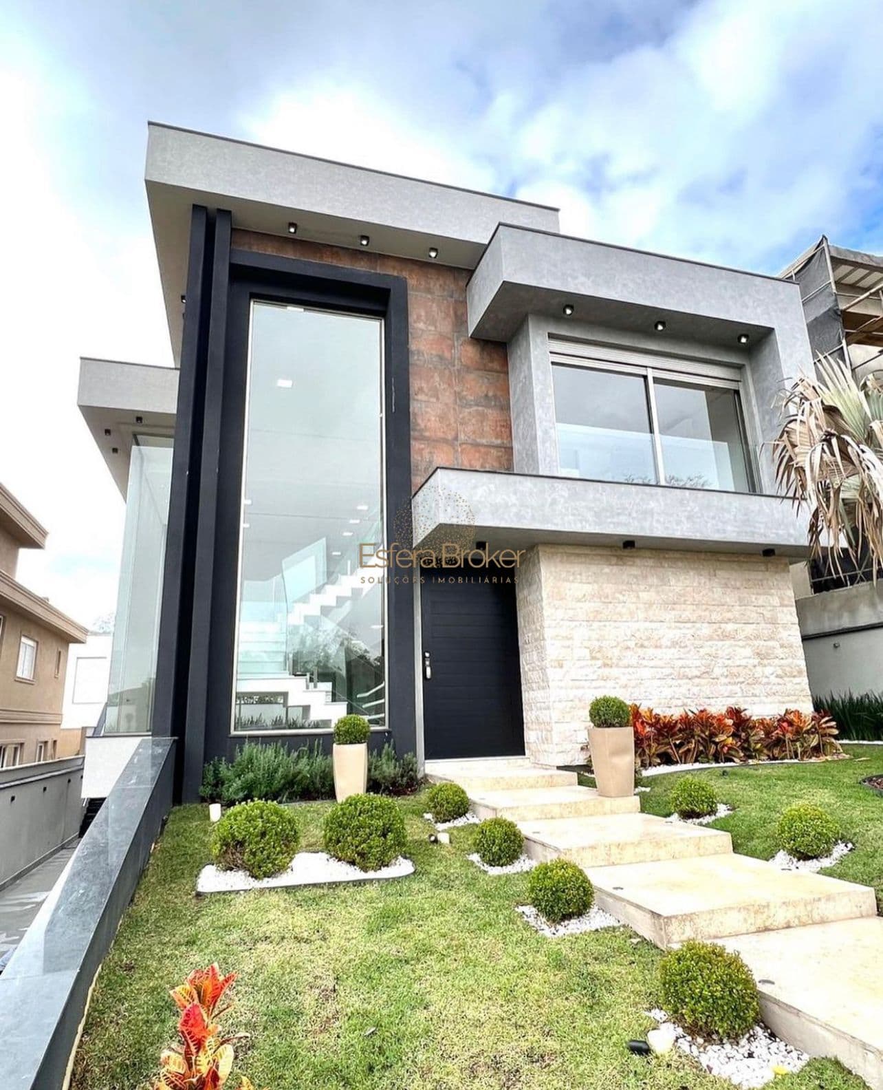 Casa nova com 4 suítes a venda em residencial maravilhoso de Tamboré, Santana de Parnaíba, SP