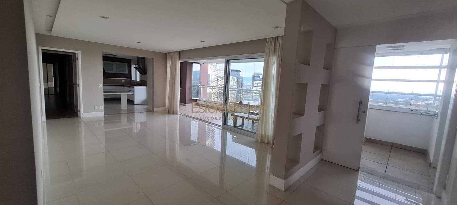 Apartamento disponível para locação no bairro Empresarial 18 do Forte - Barueri/SP
