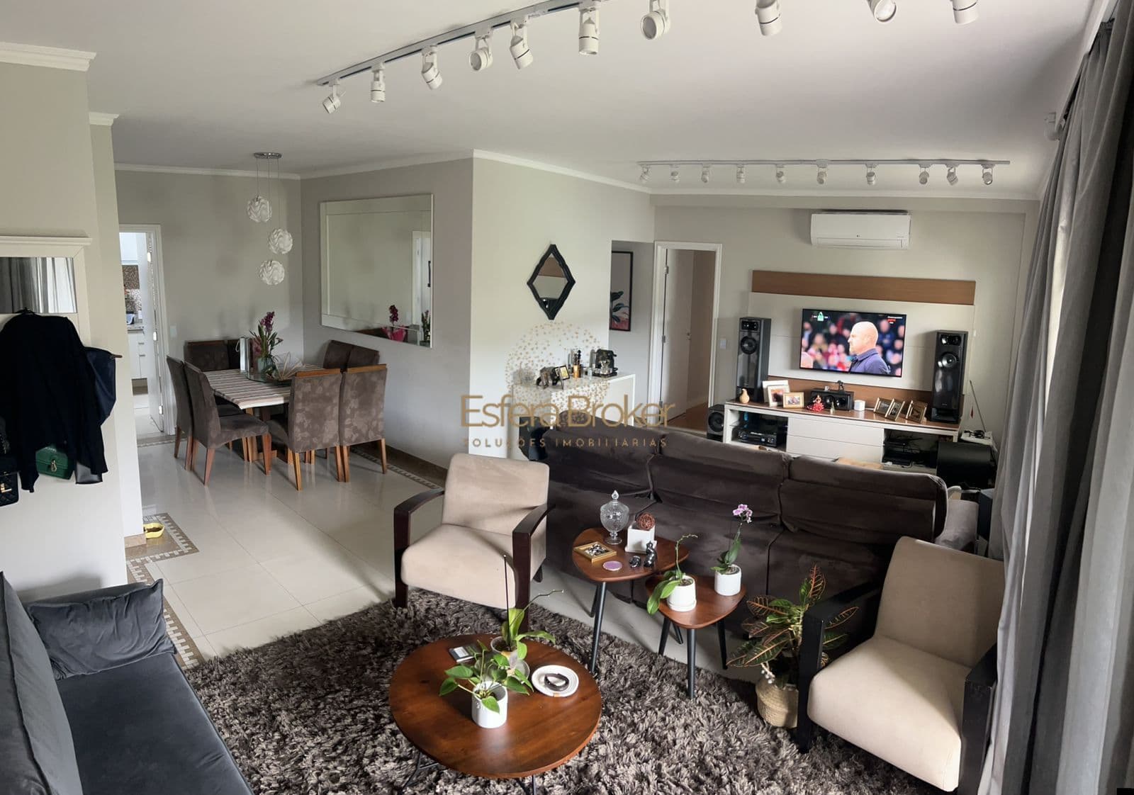Apartamento disponível para venda no bairro Residencial Tres (Tamboré) - Santana de Parnaíba/SP