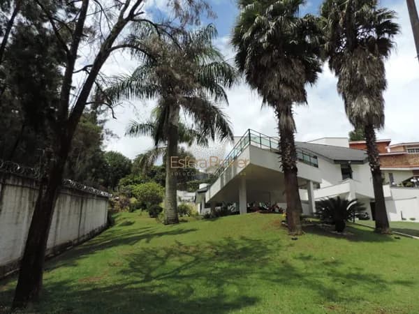 Casa MOBILIADA disponível para venda no bairro Alphaville - Santana de Parnaíba/SP
