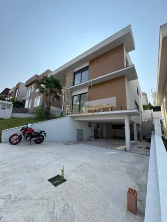 Casa disponível para venda no bairro Tamboré - Santana de Parnaíba/SP