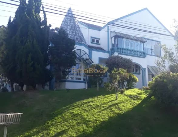Casa com terreno de 1.725,54m² de terreno em Alphaville, Barueri, SP