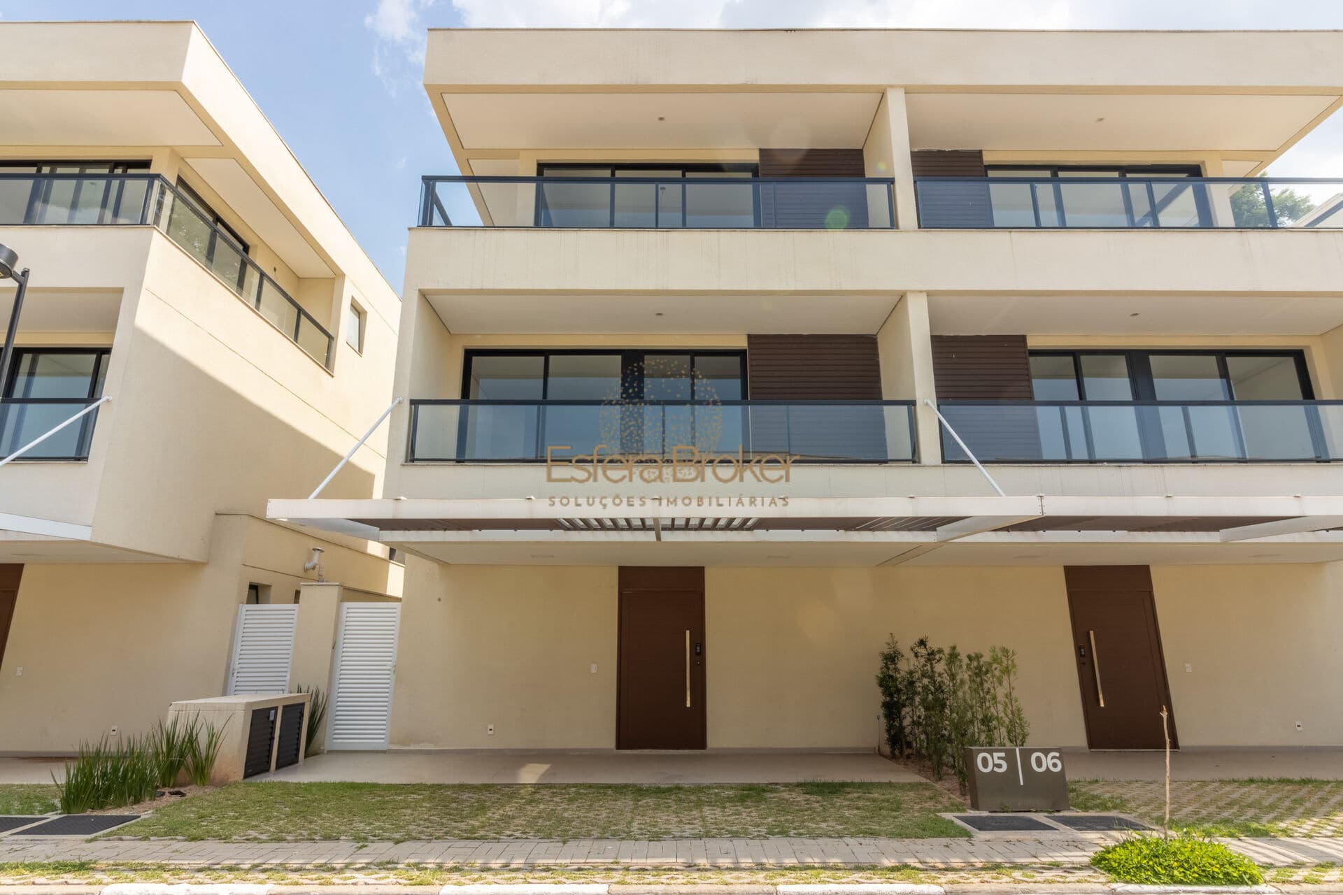 Casa disponível para venda no bairro Residencial Onze (Alphaville) - Santana de Parnaíba/SP