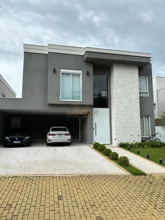 Casa disponível à venda no bairro Alphaville - Santana de Parnaíba/SP