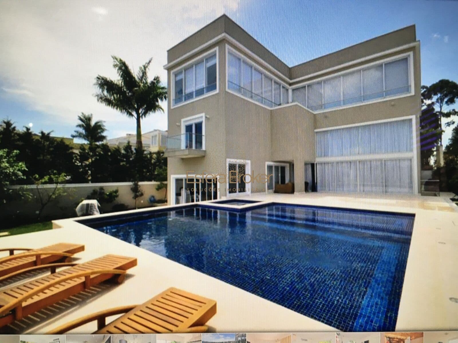 Casa alto padrão disponível para venda em Tamboré (avalia permuta). Santana de Parnaíba, SP