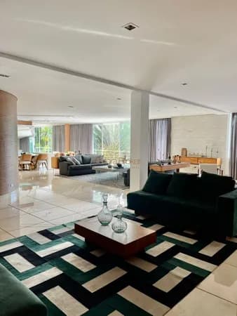 Casa disponível para locação no bairro Tamboré - Santana de Parnaíba/SP