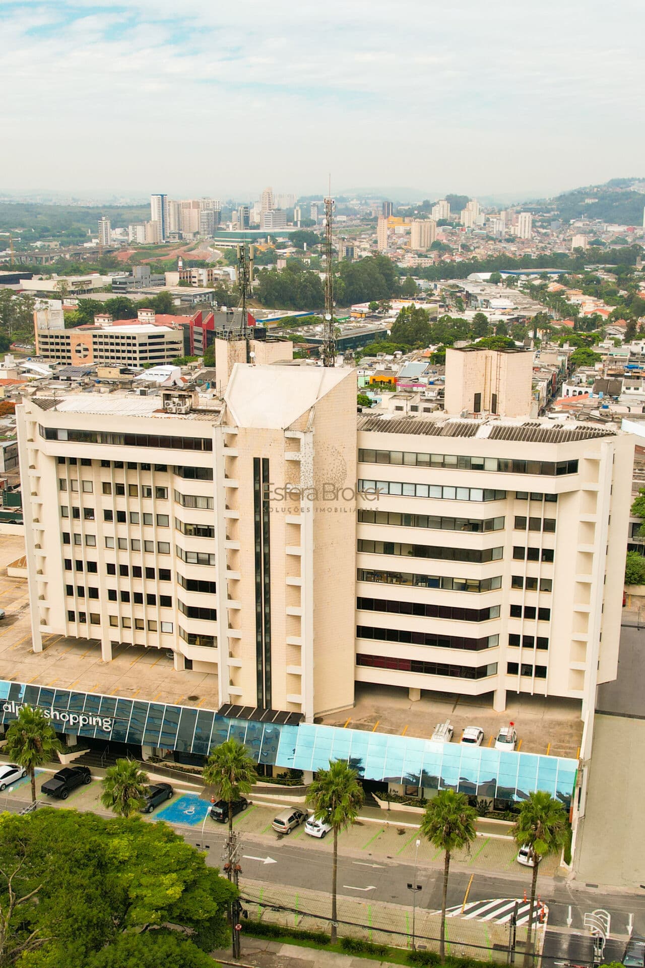 Sala comercial disponível para venda no bairro Alphaville - Barueri/SP