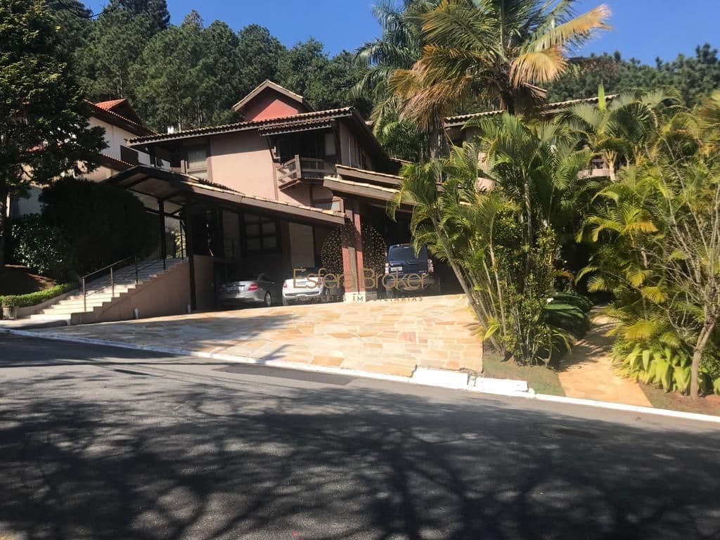 CASA MOBILIADA disponível para locação no bairro Alphaville - Santana de Parnaíba/SP