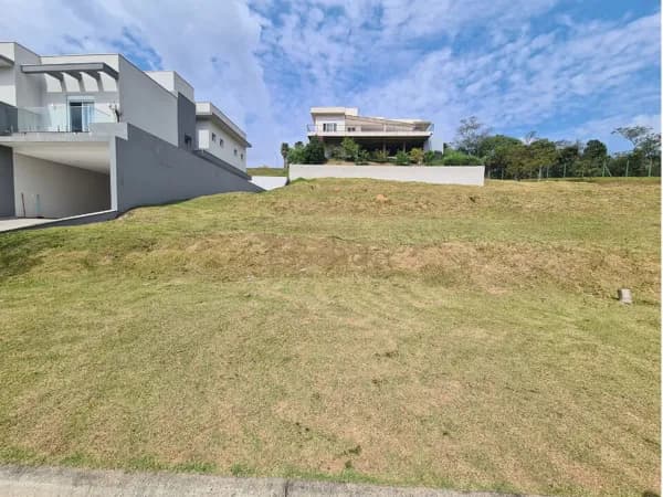 Lote/Terreno em Santana de Parnaíba - Alphaville