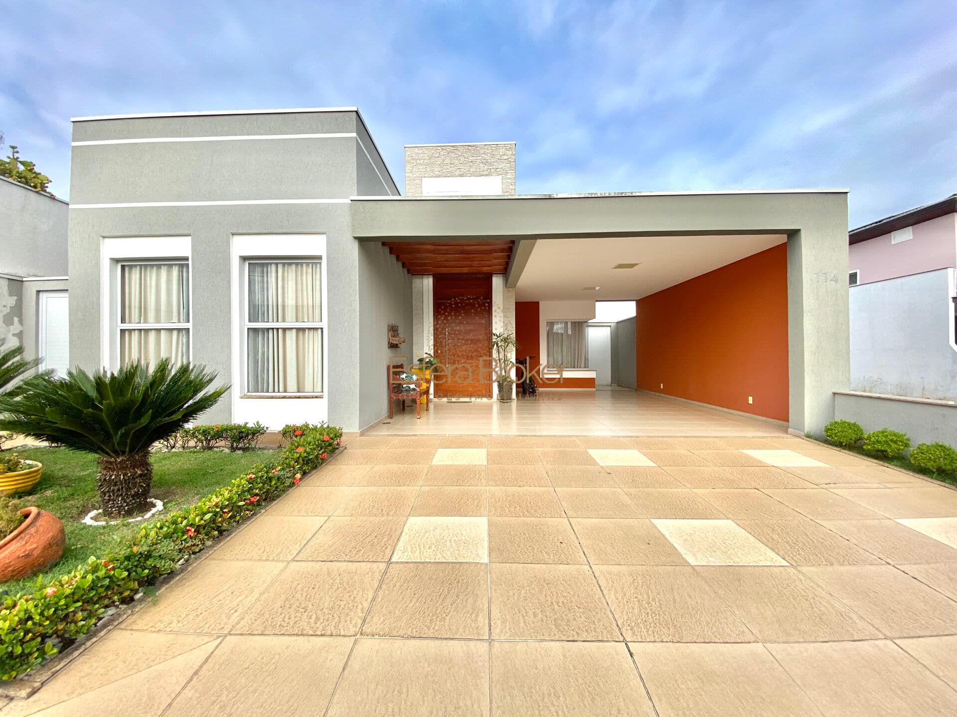 Casa disponível para venda no bairro Jardim Caçapava - Caçapava/SP