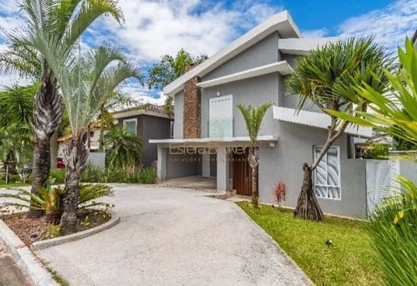 Casa disponível para venda no bairro Alphaville - Santana de Parnaíba/SP