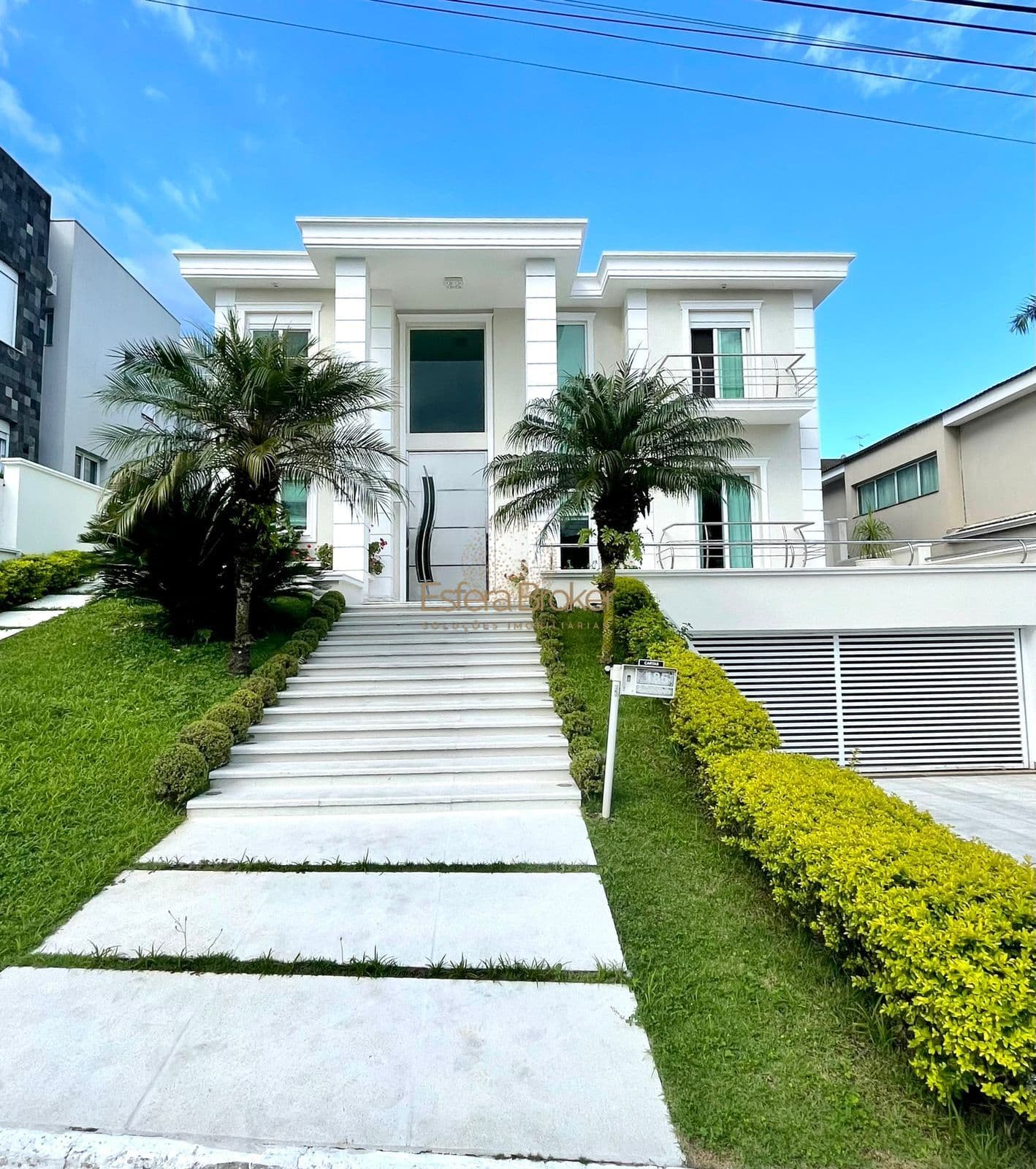 Casa à venda disponível no bairro Tamboré - Santana de Parnaíba/SP
